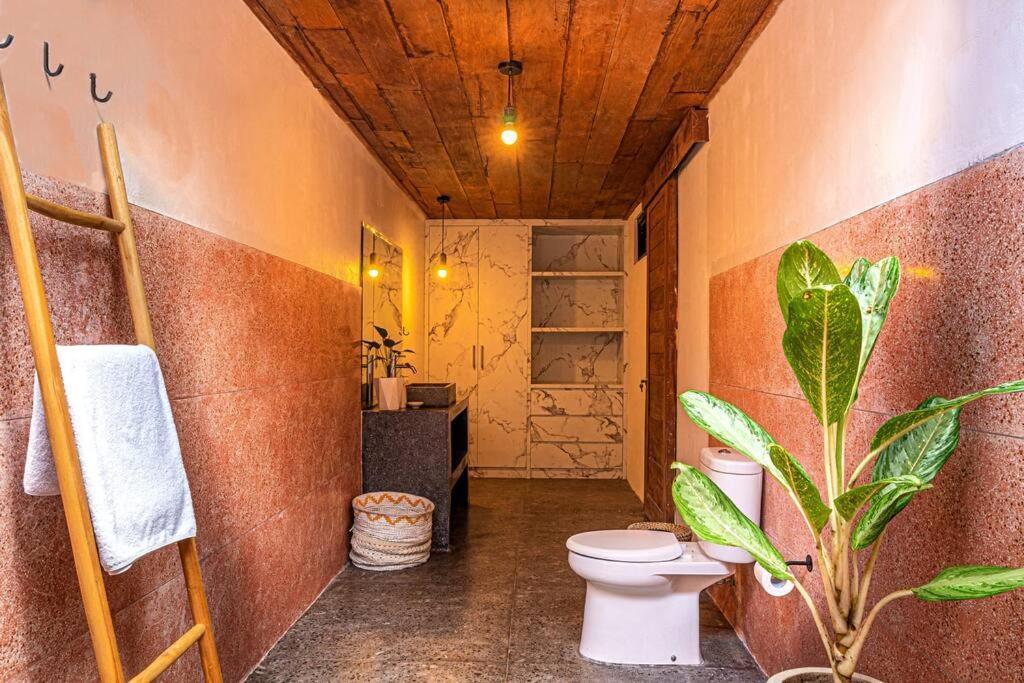 Berawa Canggu Stylish Joglo 3 Bedrooms Private Villa With Private Pool Εξωτερικό φωτογραφία