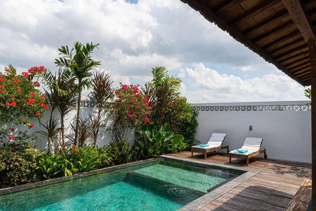 Berawa Canggu Stylish Joglo 3 Bedrooms Private Villa With Private Pool Εξωτερικό φωτογραφία
