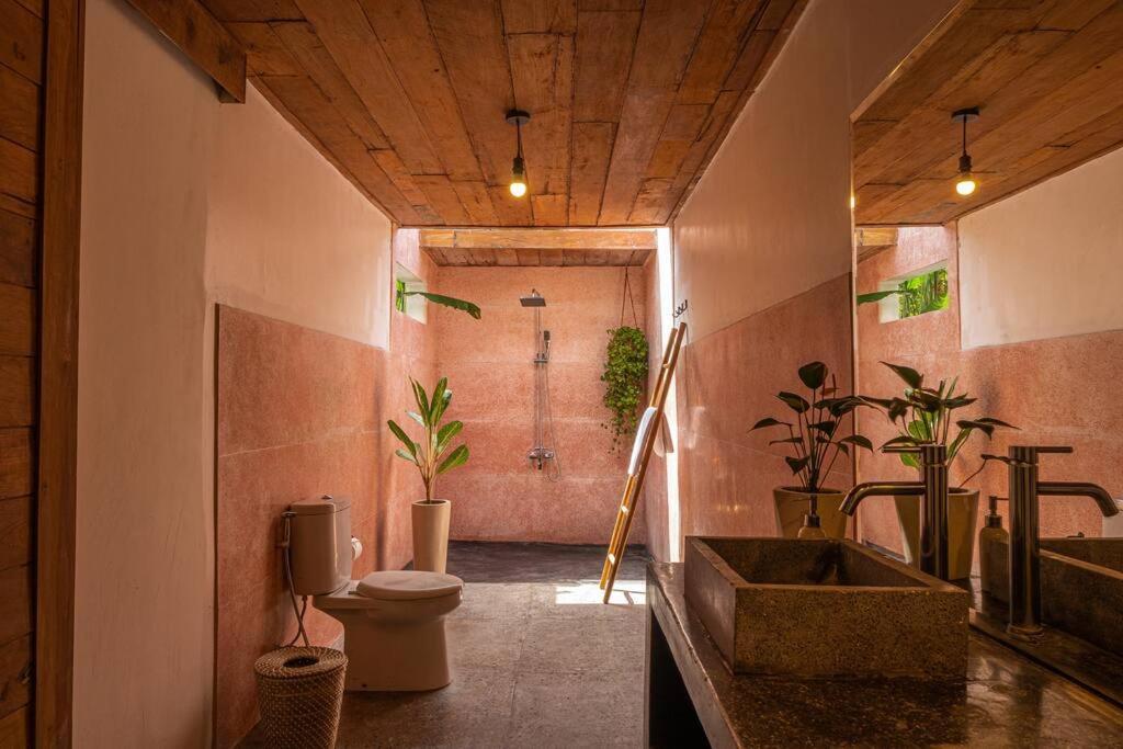 Berawa Canggu Stylish Joglo 3 Bedrooms Private Villa With Private Pool Εξωτερικό φωτογραφία